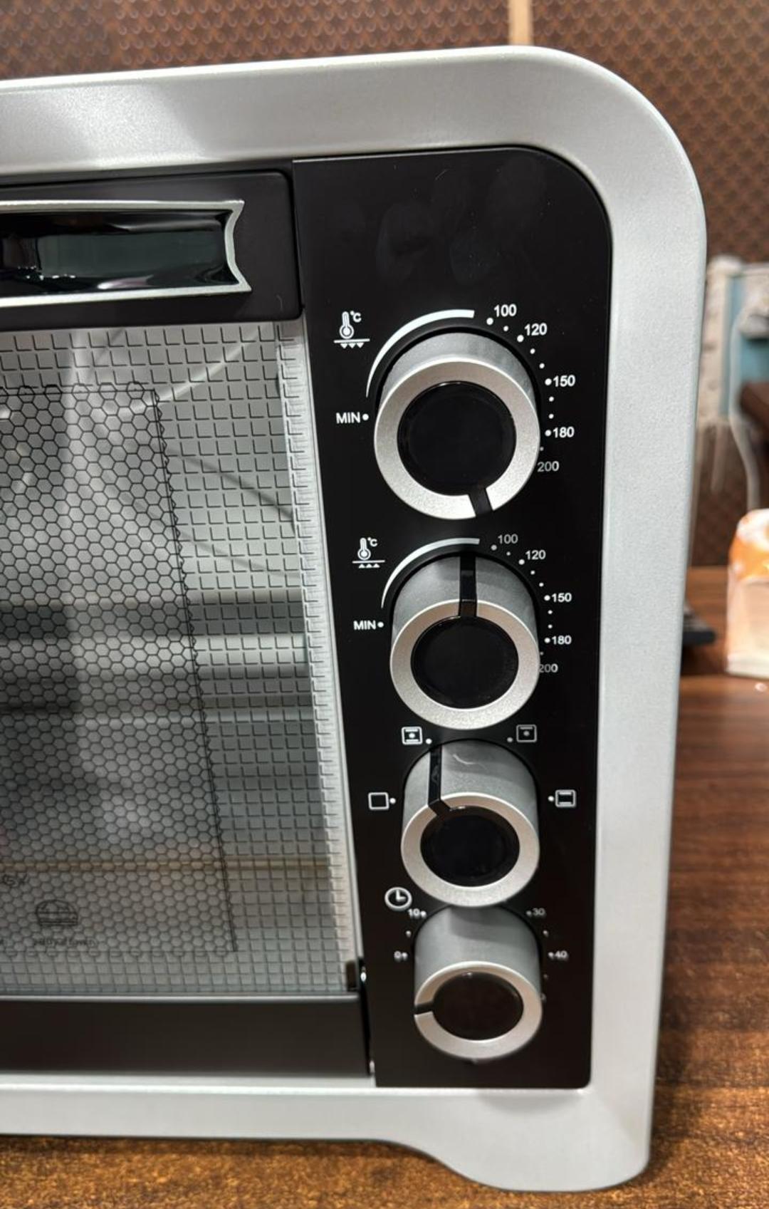 Master Chef 90 Liter Electric Baking Oven With Rotisserie & Convection Fan ( Special Edition Model )