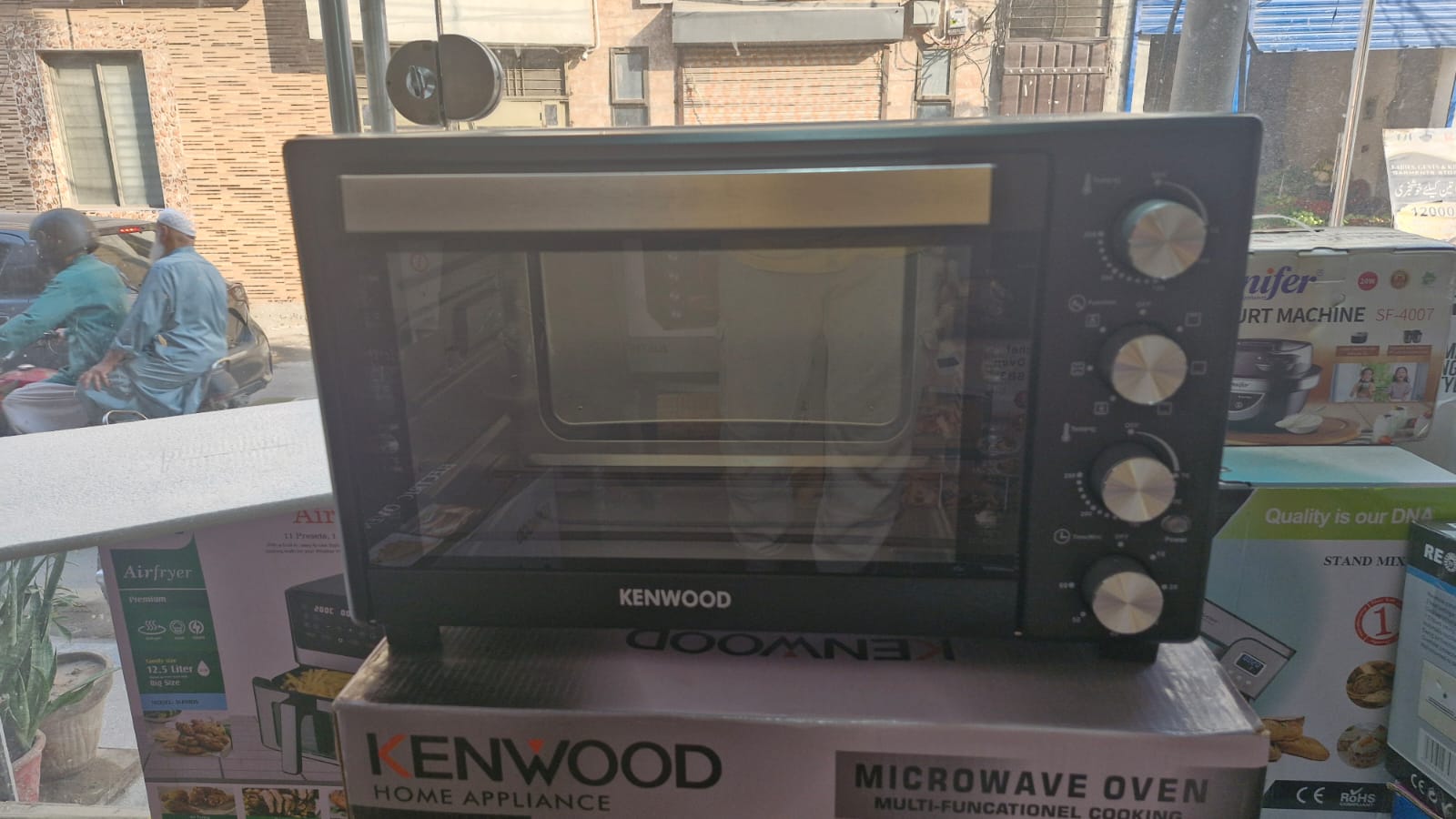 Kenwood 40 Liter Electric Baking Oven With Air Fryer Fan & Lamp