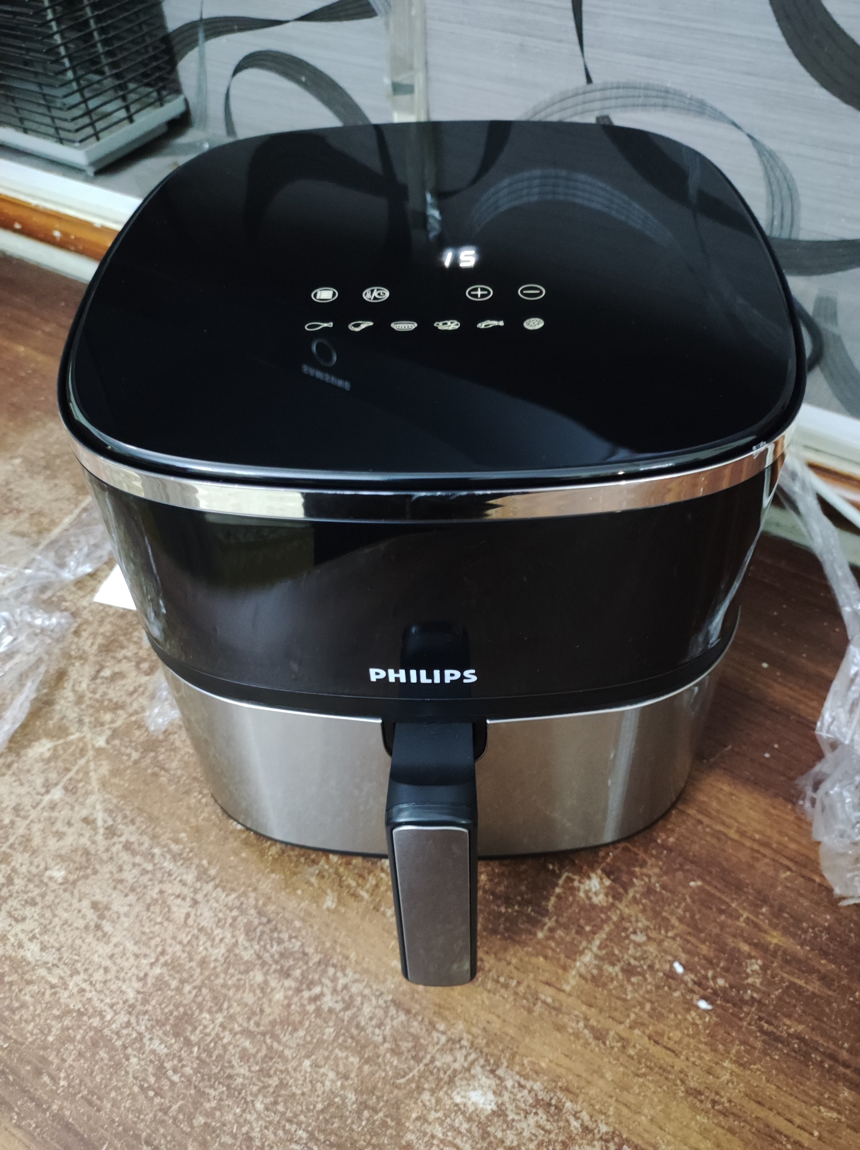 8 Liter Philips Multifunction Air Fryer HD665