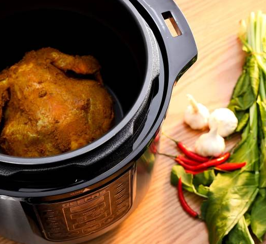 Geepas GMC35029 8L Digital Multi Pressure Cooker With Touch Menu 14 Programs