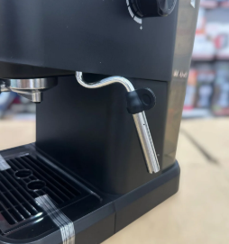 Ufesa 20-Bar High Pressure Digital Espresso Machine | 4 Botones