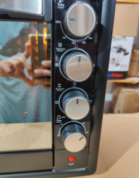 Kangaroo Electric Baking Oven With Rotissire & Convection Fan