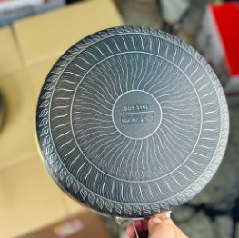 Imported Honeycomb Lesser Flat Fry Pan 26CM