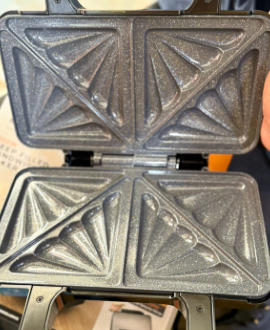 Tower Deep filed Sandwich Maker 900W