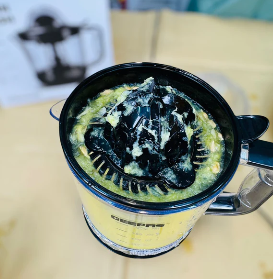 Geepas Citrus Juicer 1.0L Large Capacity GCJ9900