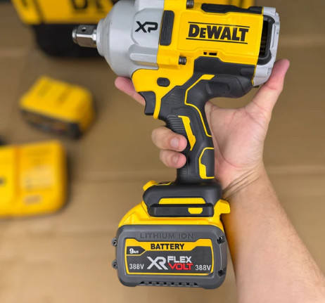 DeWalt Commercial Cordless Impact Wrench