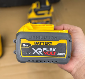 DeWalt Commercial Cordless Impact Wrench