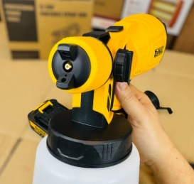 DEWALT Rechargeable Spray Machine