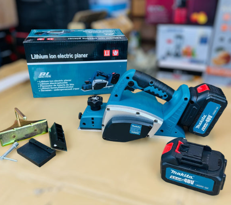 Makita Rechargeable Wood Planer