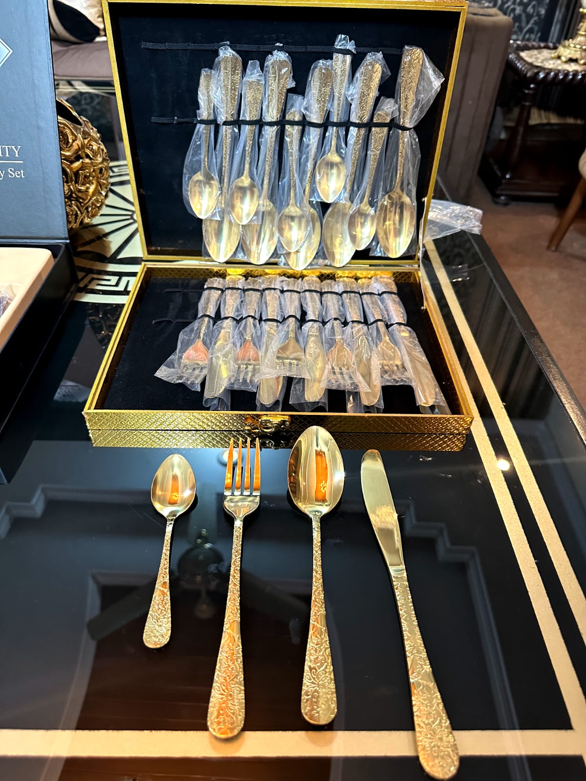 24 Pcs Premium Stainless Steel Cutlery Set - Golden