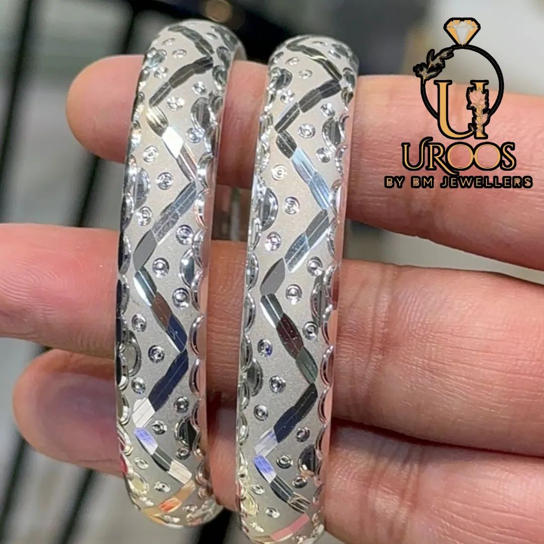 Zigzag Design Faded Pure Sterling Silver Bangles Pair